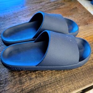 Victoria Secret Sandals Size 10 NAVY